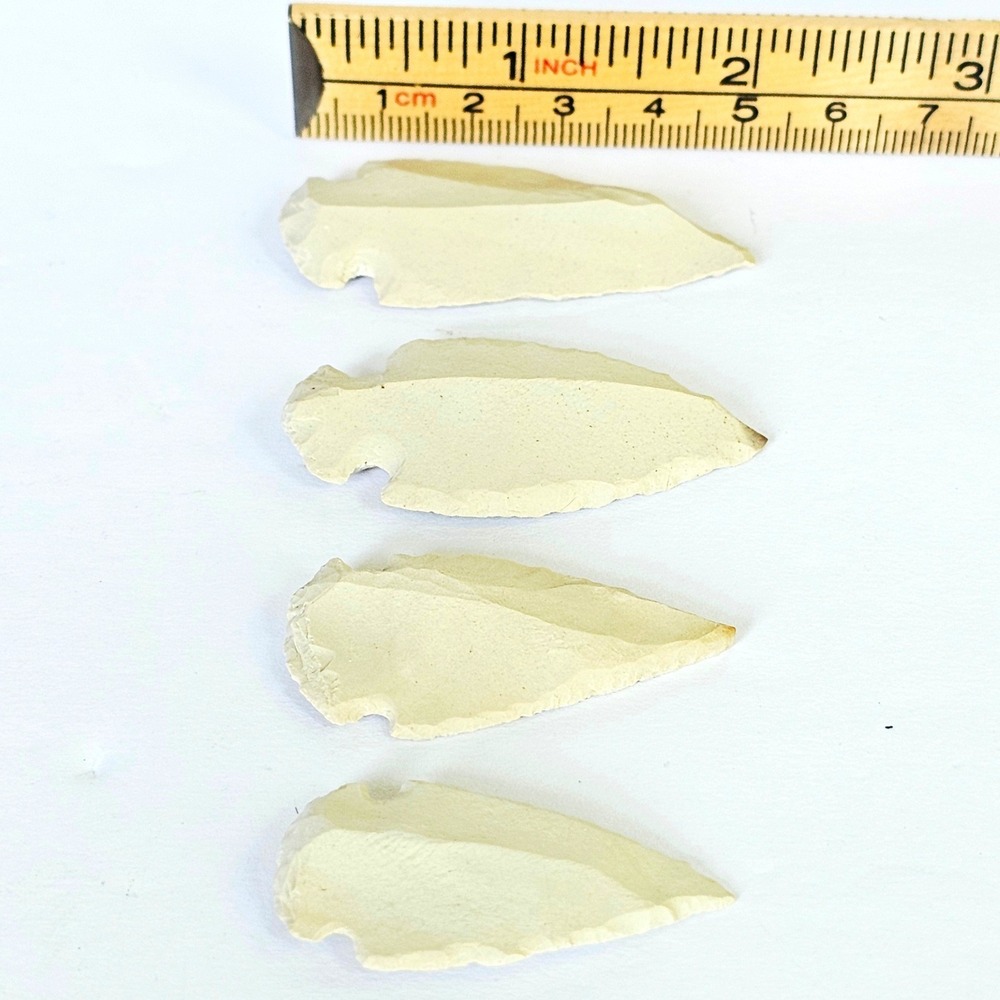 4 Piece Stone Arrowhead Set Cream Off-White Hand Knapped 2 Inch Primitive Decor